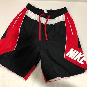 🔴SOLD🔴NIKE SPORTSWEAR NSW THROWBACK SHORTS BLACK RED